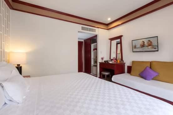The Top Patong Resort Exterior foto
